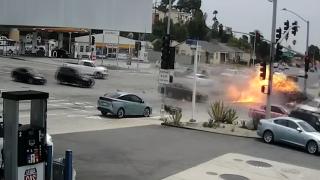 ABD'de kırmızı ışıkta durmayan sürücü faciaya sebep oldu: 5 ölü