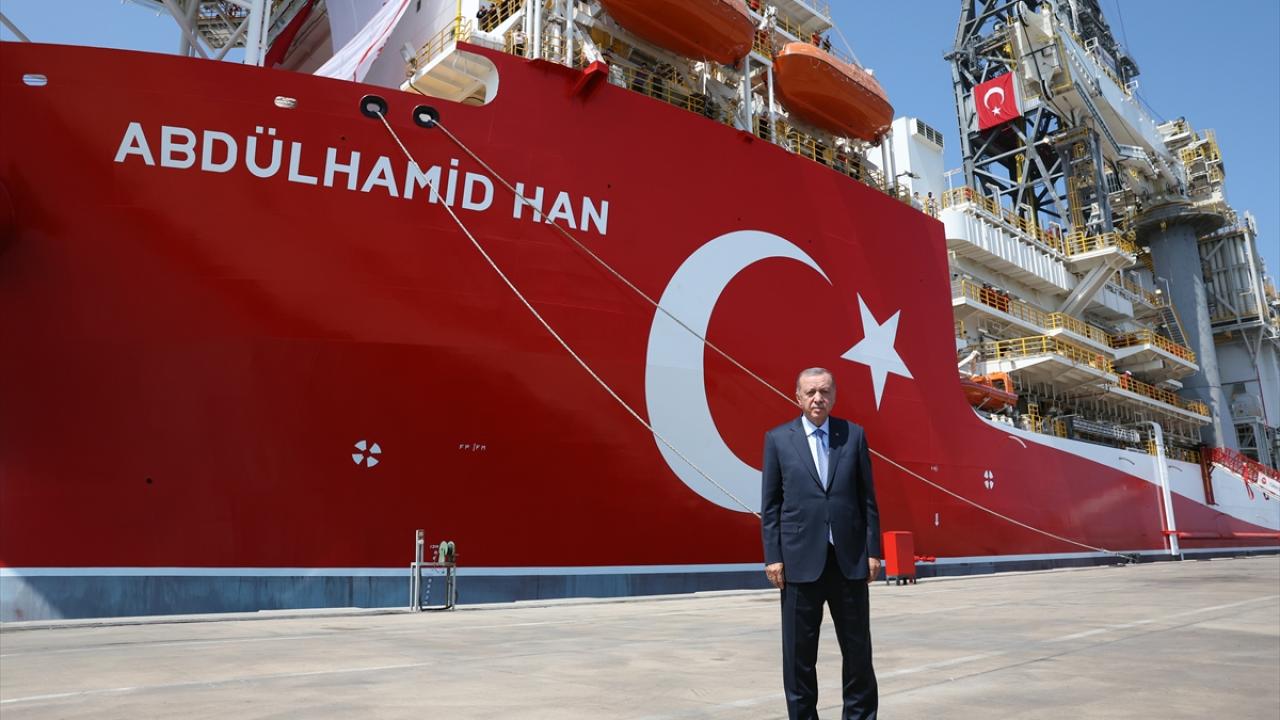 President Erdoğan on inspection of the drillship 'Abdulhamid Han', August 9, 2022. (AA Photo)