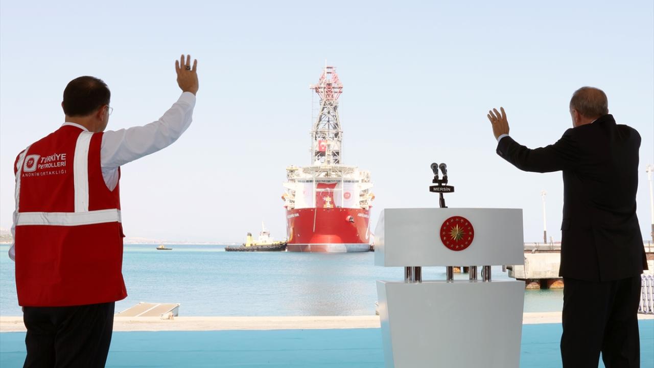 "Bizimle birlikte yol yürüyen kazanır, bize karşı yol yürüyen ise kaybeder"