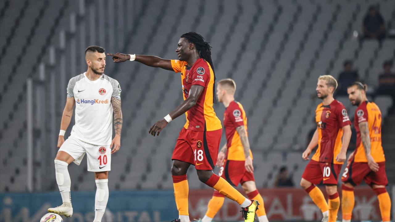Galibiyet golleri Gomis`ten