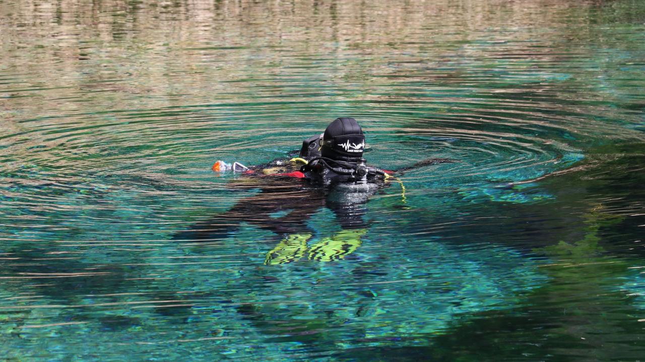 Dalış yapmak için kilometrelerce uzaktan geldi