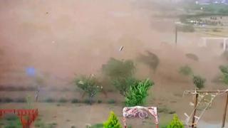 Burdur'da hortum: Bazı evlerin çatısı uçtu