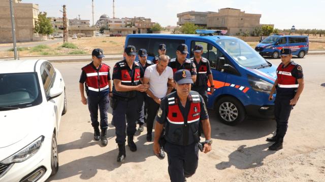 Gaziantep'te 15 ki�inin �ld��� kazaya sebep olan otob�s�n �of�r� tutukland�