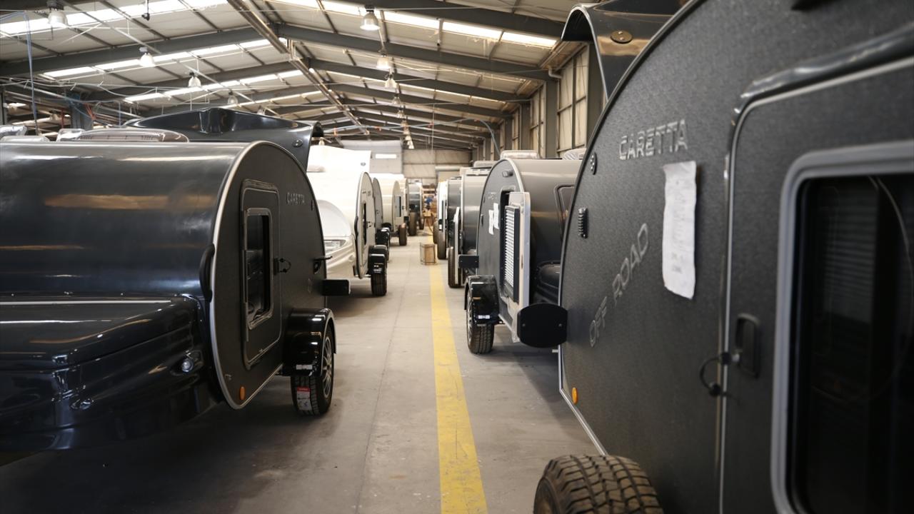 "Mini" modeli 3 tekerlekli motosikletlerle çekilebiliyor