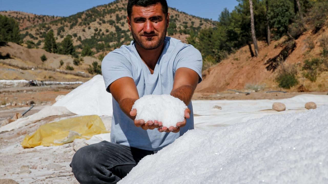 "Bu köyün gelir kaynağı tuz"