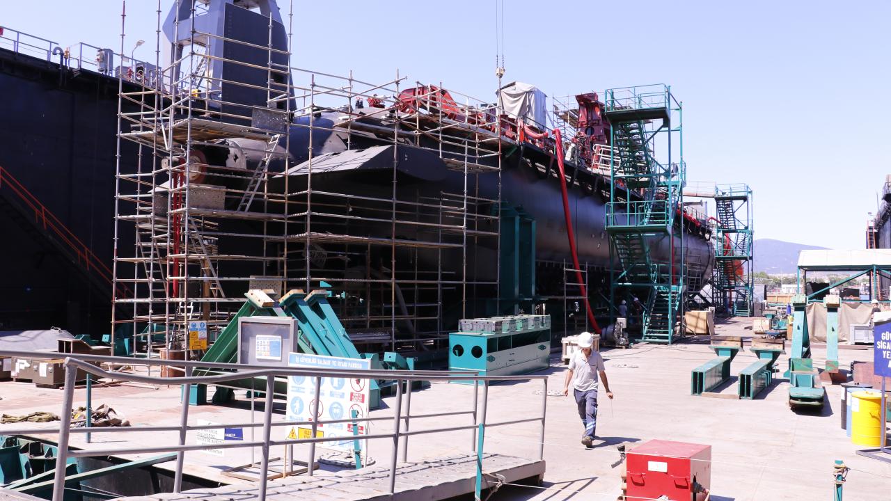 "En kısa sürede donanmamıza teslim etmek istiyoruz"