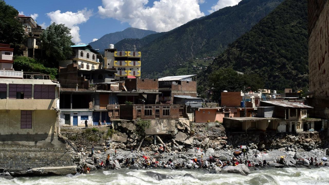 Şehrin kendi içerisinde bağlantı koptu