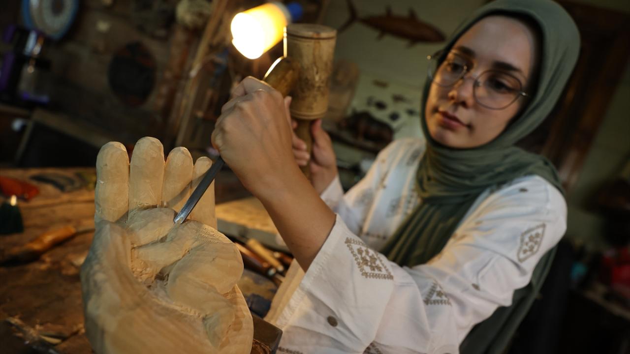 "Onu en iyi şekilde yetiştirmeye gayret ediyorum"