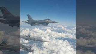 MSB eğitim uçuşlarından görüntü paylaştı