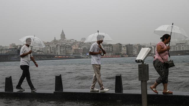 Meteoroloji'den 4 il için sarı uyarı: Kuvvetli yağış bekleniyor