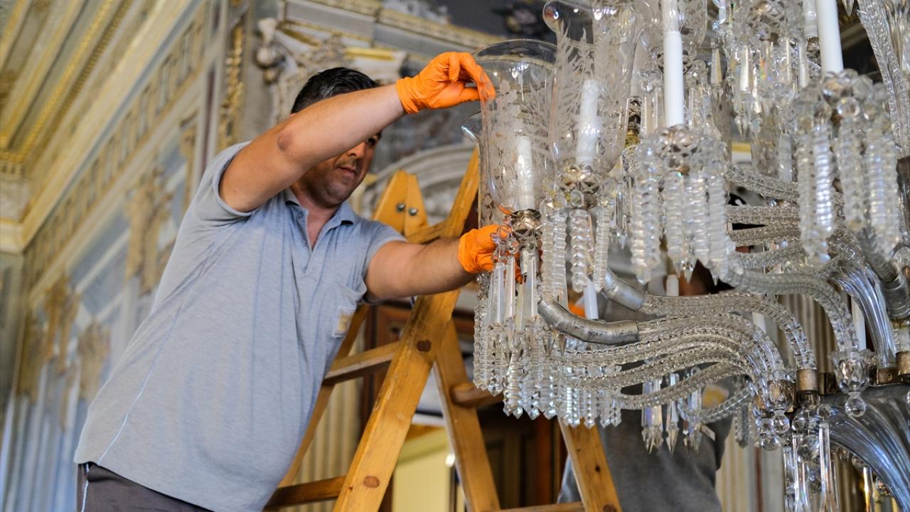 "Bu eserlerin 166 yıl yaşamasının da bir sebebi var"