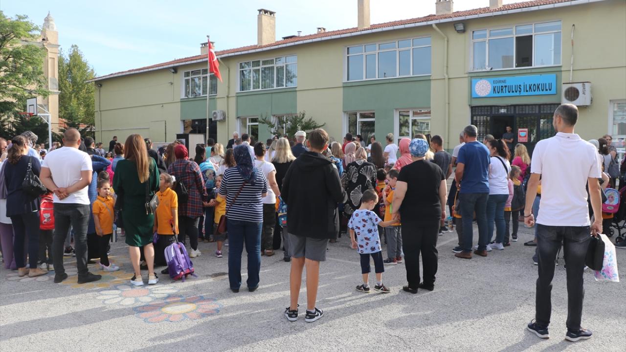 Veliler okullara davet ediliyor