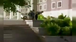 Kampüste köpek saldırısına uğradılar