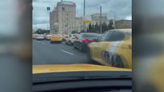 Rusya'da taksi uygulaması hacklendi: Yüzlerce taksi aynı yere gönderildi