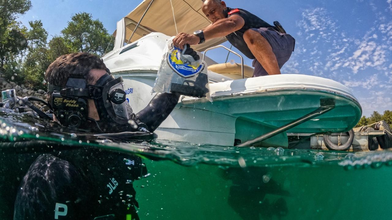"Bize `karanlık suların delil avcıları` deniyor"