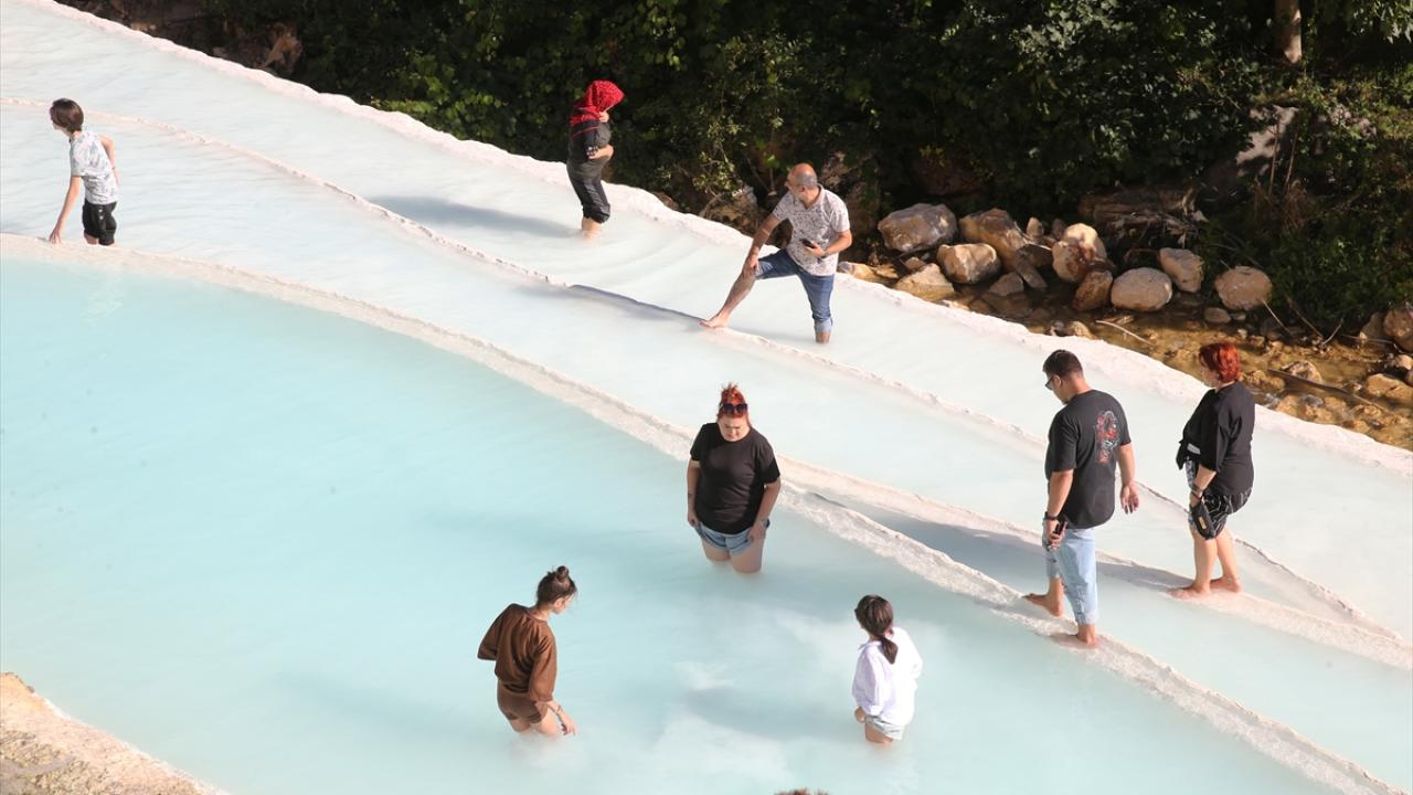 "Pamukkale ayağımızın dibindeymiş de haberimiz yokmuş"