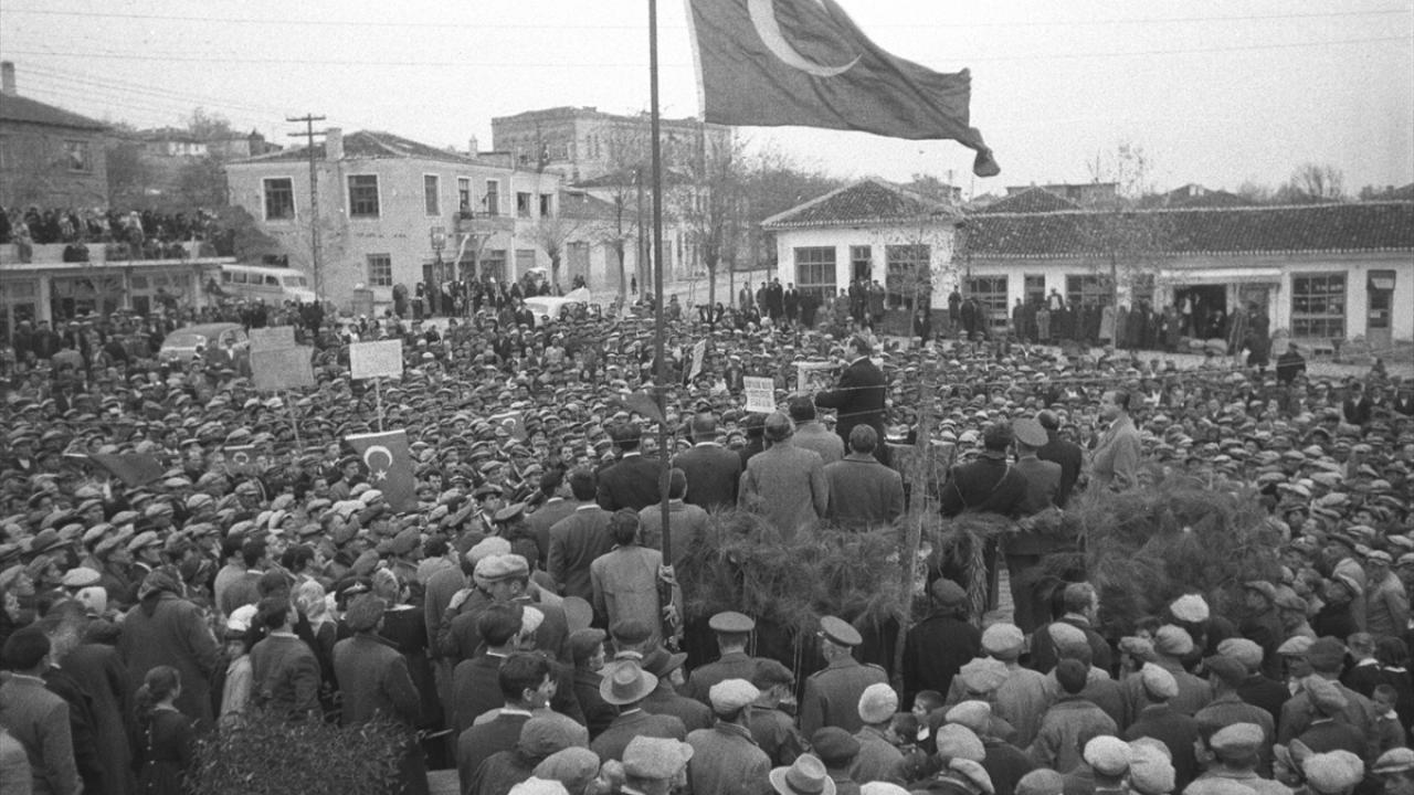 ​​​​​​​TBMM itibarlarını iade etti