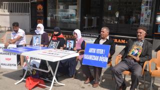 Muş'ta evlat nöbeti tutan aile sayısı 40 oldu