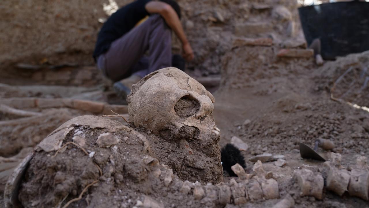 "Amacımız gerekli analizlerin yapılıp kalıntıların Müslüman mezarlığına gömülmesi"