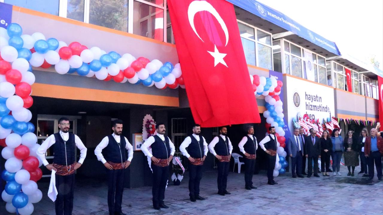 Yangında zarar gören yemekhane yeniden hizmete açıldı