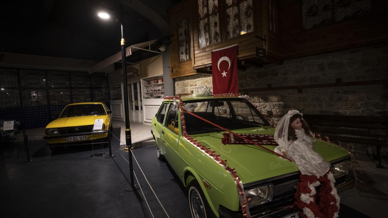 Müzedeki araçların en yenisi 25, en eskisi 75 yaşında