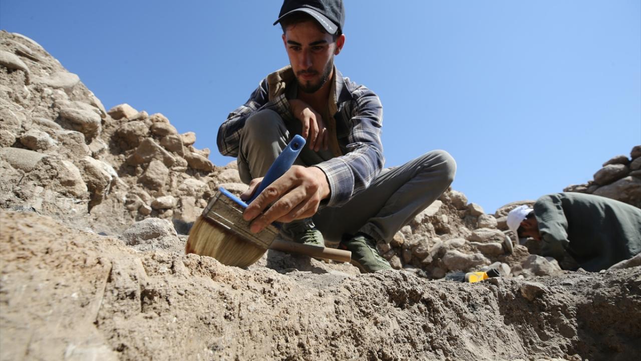 Eski tapınaklar bulunmuştu