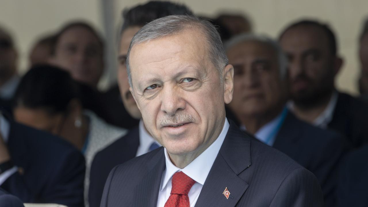 "Vatanlarını yaşanmaz bulanlar vatanlarını yaşanmaz kılanlardır"