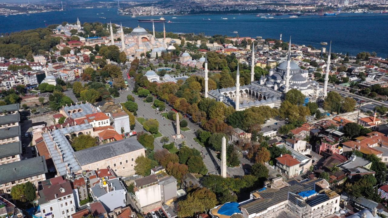 "İBB Sfendon Duvarı`nı restore etsin"