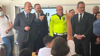 İki bakanlık ve TRT'den ortak protokol: Çocuklara güvenli trafik eğitimi verilecek