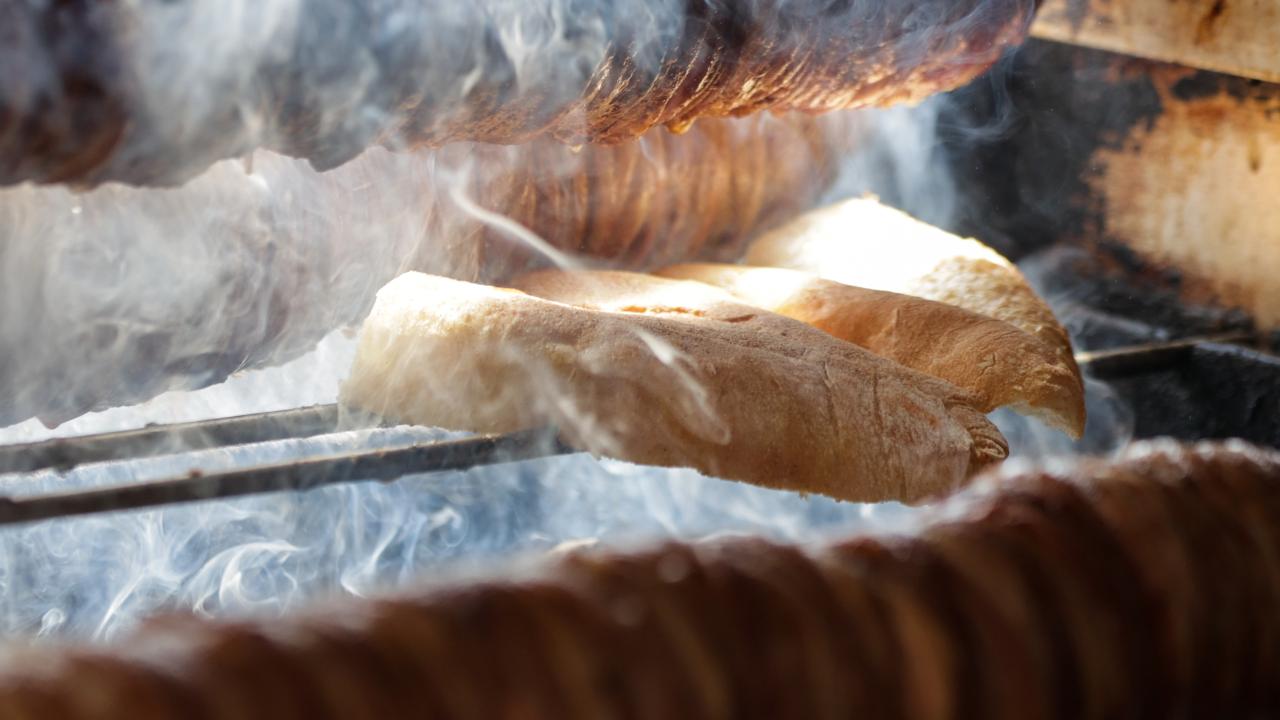  İstanbul kokoreci iki kez pişiriliyor