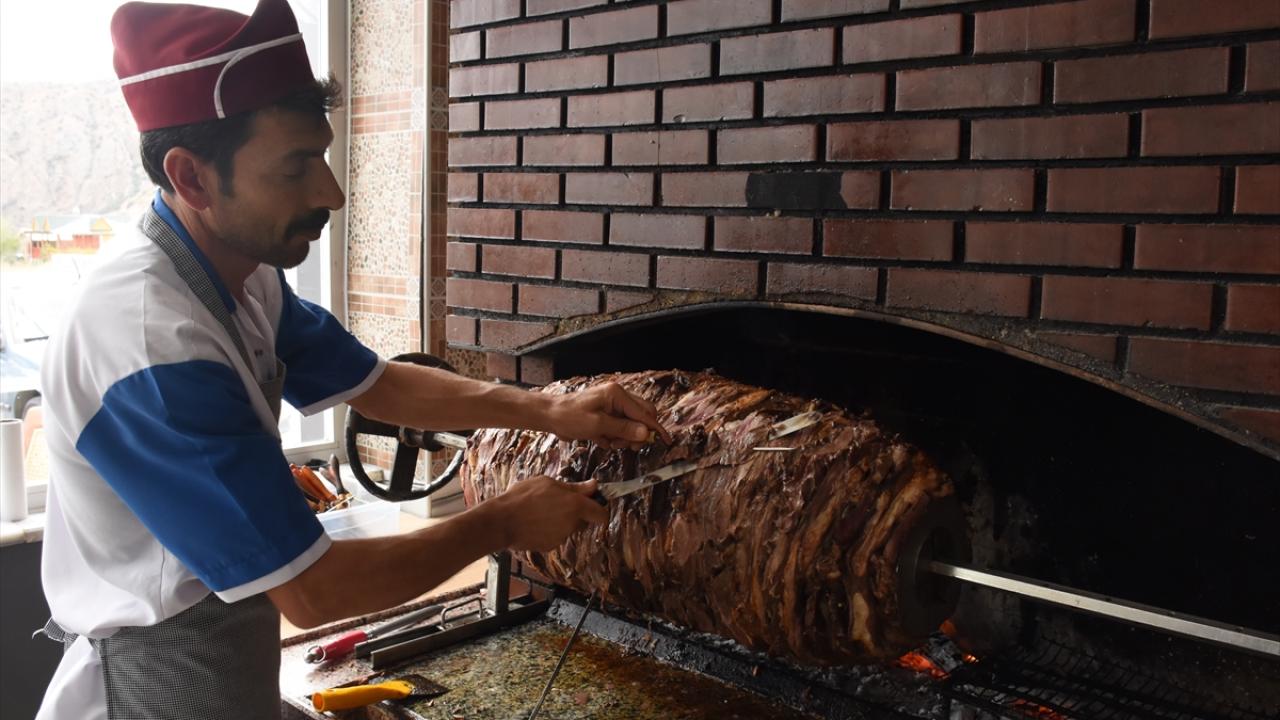 "Babam da onun dedesi de cağ kebabı yiyordu"