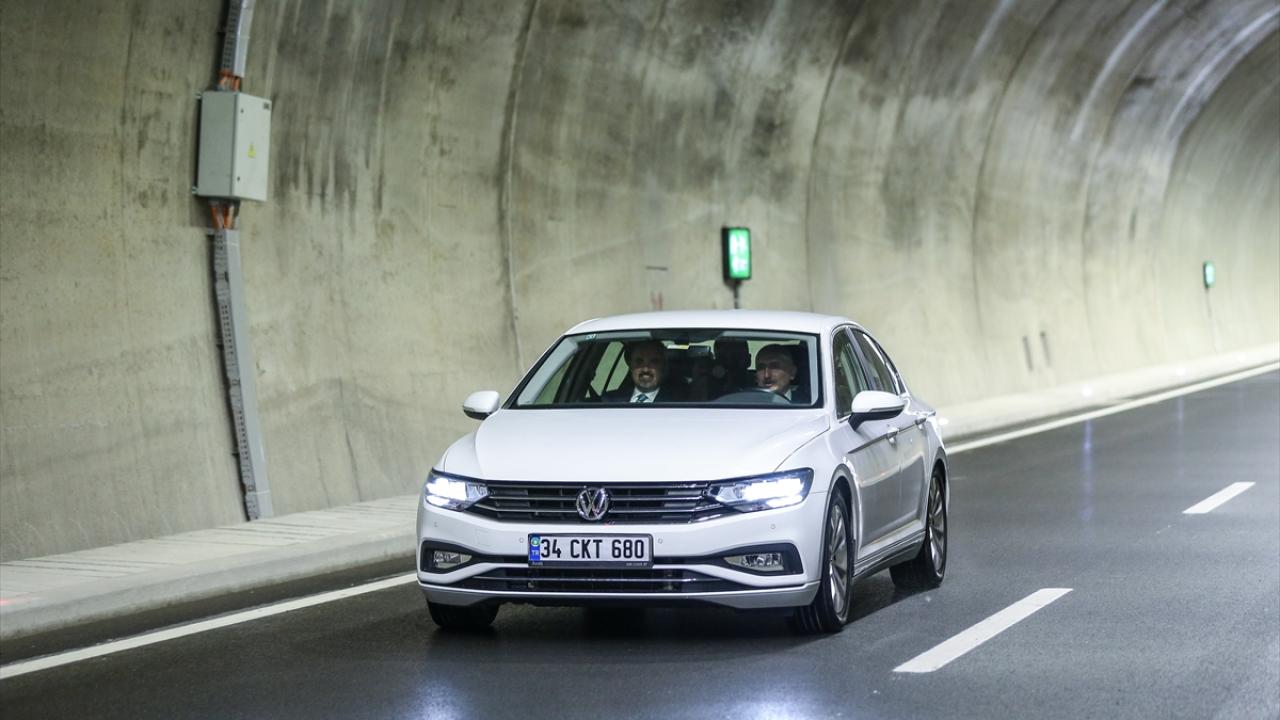 "Her alanda Çanakkale`yi geliştirerek ecdadın emanetine sahip çıkıyoruz"