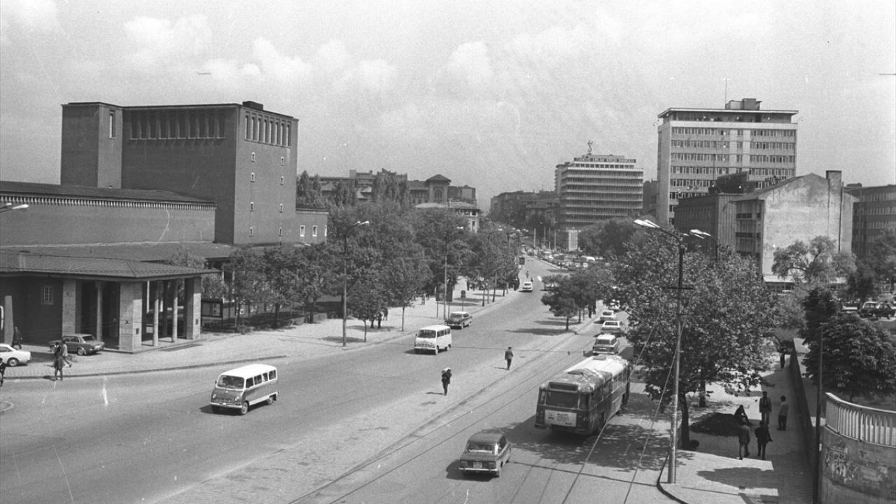 1973`te Opera Binası`nın genel görünümü. (Arşiv)