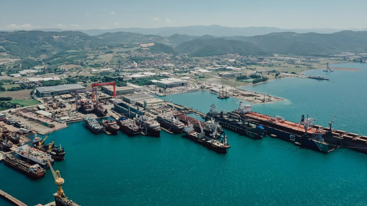 "Tersane bölgesi dünyanın en teknolojik gemilerini yapan bölge haline geldi"