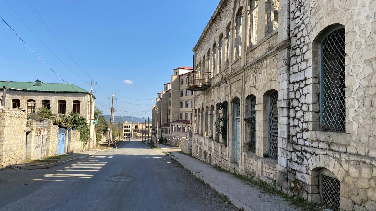 Mahnılara Konu Olan Küçeler