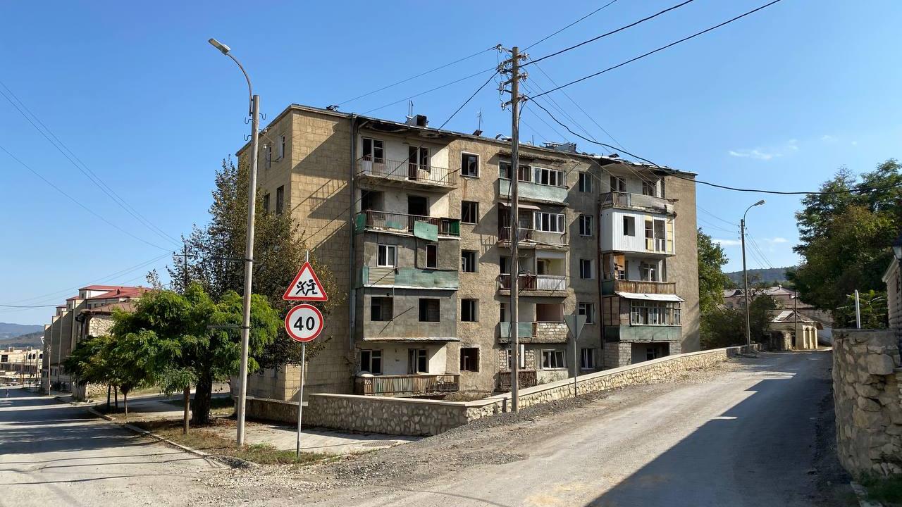 Binlerce İnsan Yaşıyordu