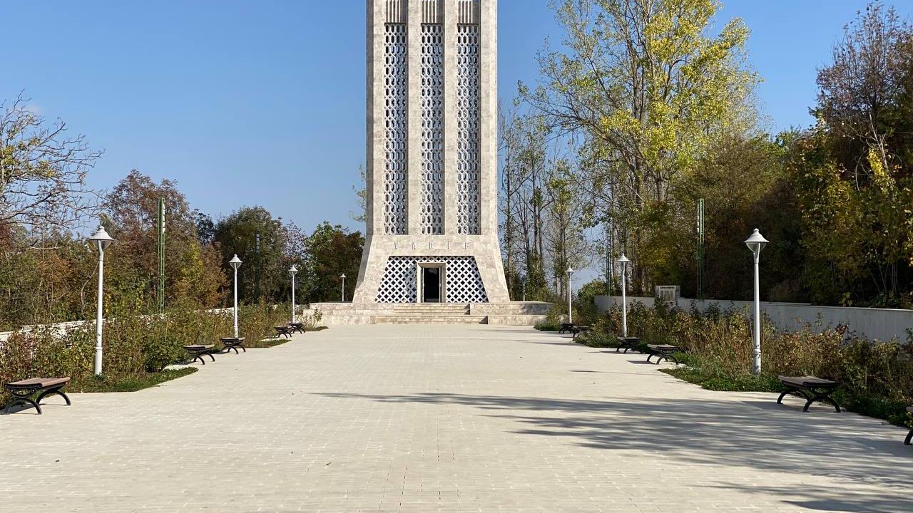 Vakıf Anıtı