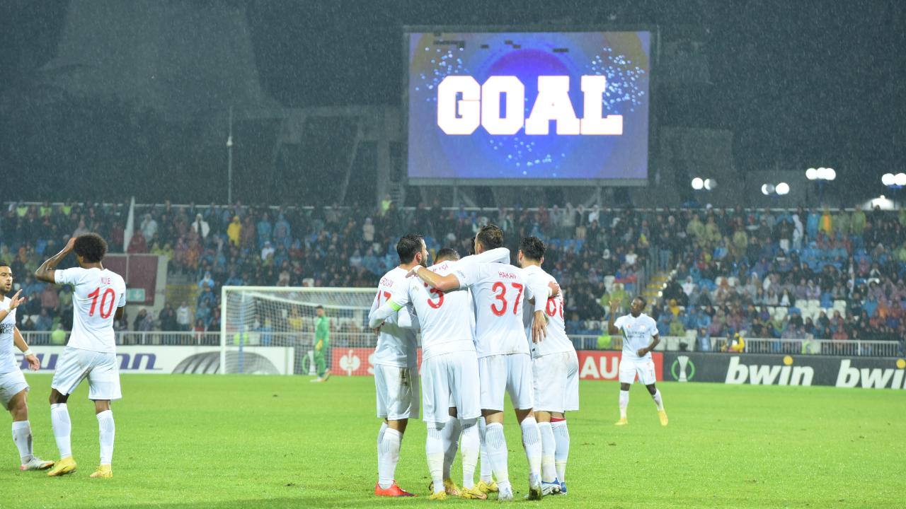 Sivasspor geriden gelerek kazandı