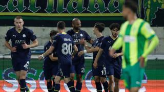 Fenerbahçe Avrupa'da turu garantiledi