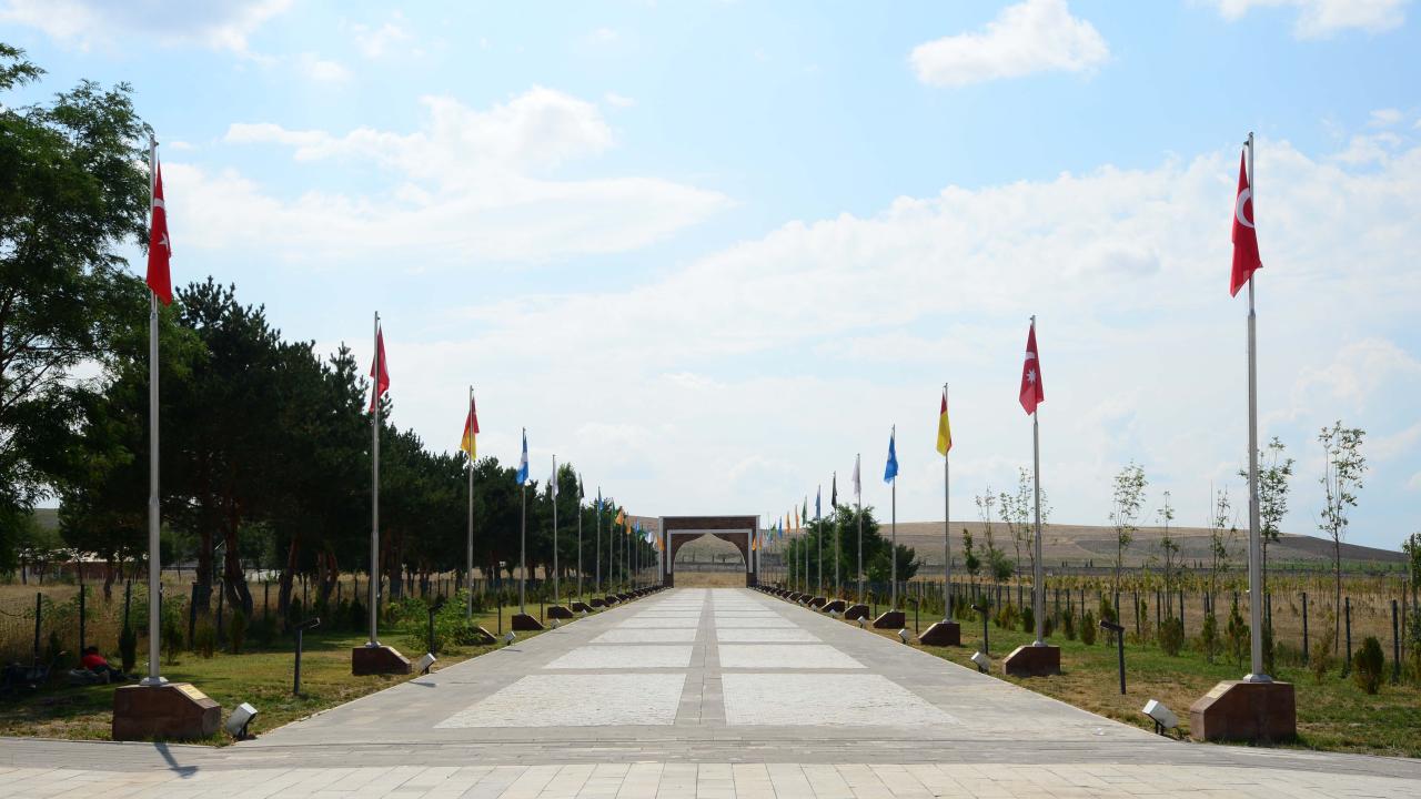 42. Malazgirt Meydan Muharebesi Tarihi Milli Parkı (Muş) 