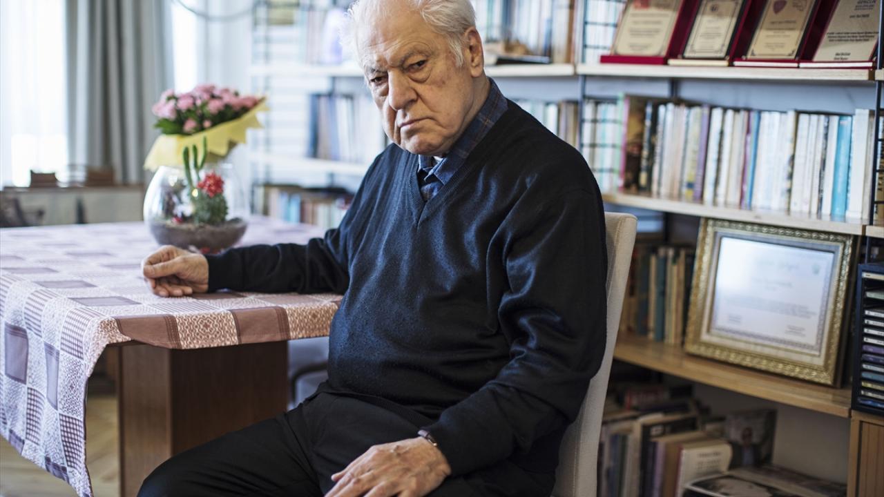 Edebiyat dergisi "Hamle" ile usta edebiyatçıların dikkatini çekti