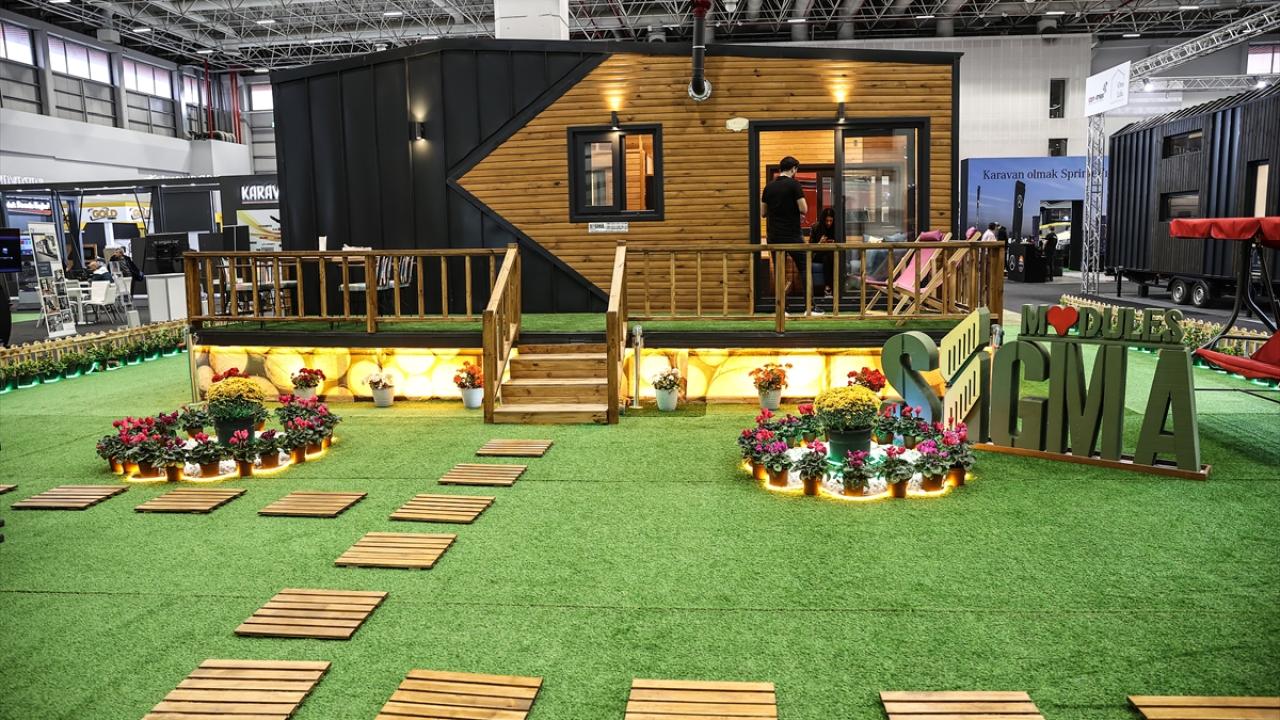 "En güncel modeller sergileniyor"