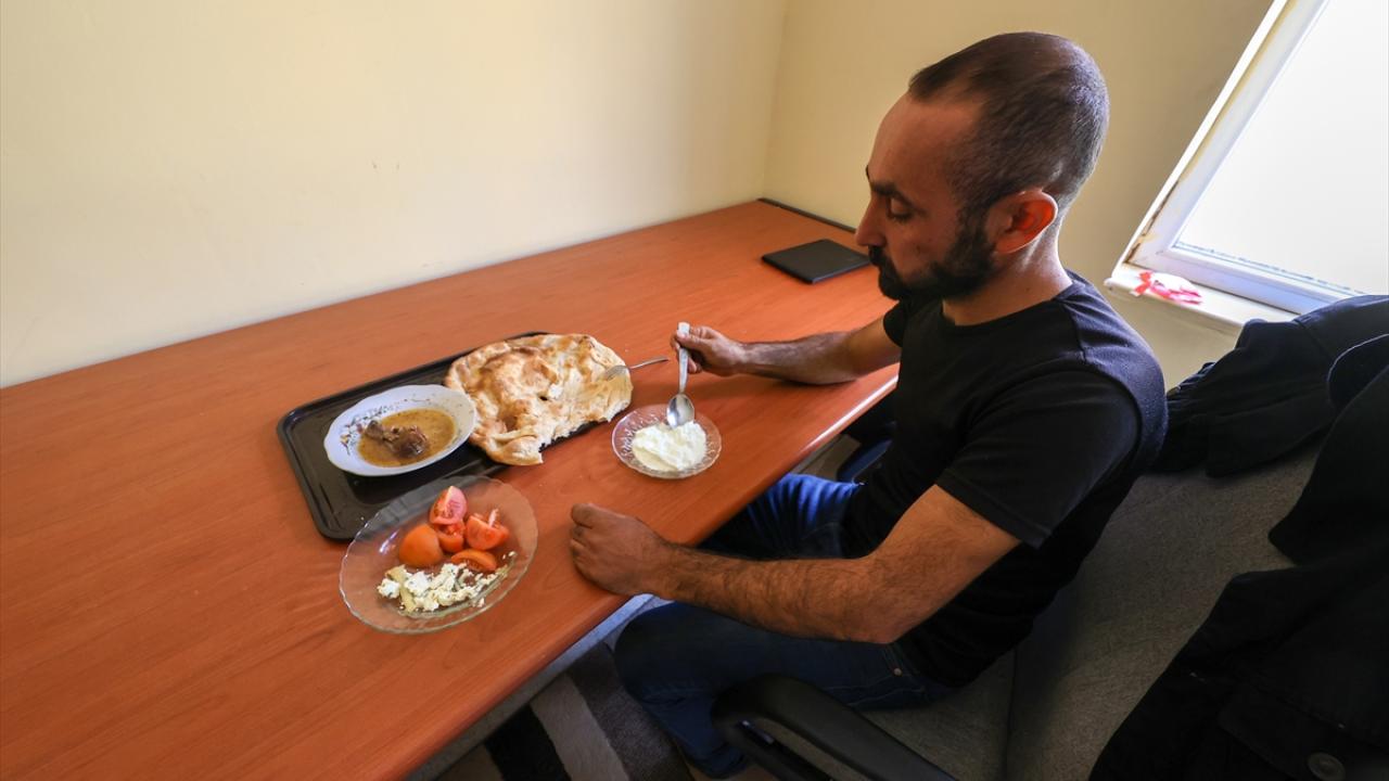 "Öğretmenimizin hakkını ödeyemeyiz"