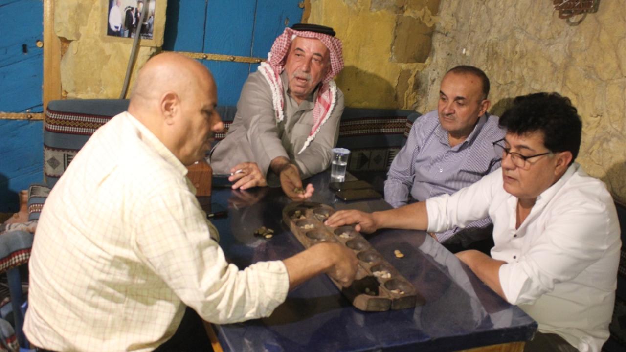 "Bu oyun aracılığıyla kültür, tarih ve medeniyeti canlı tutmaya çalışıyoruz"