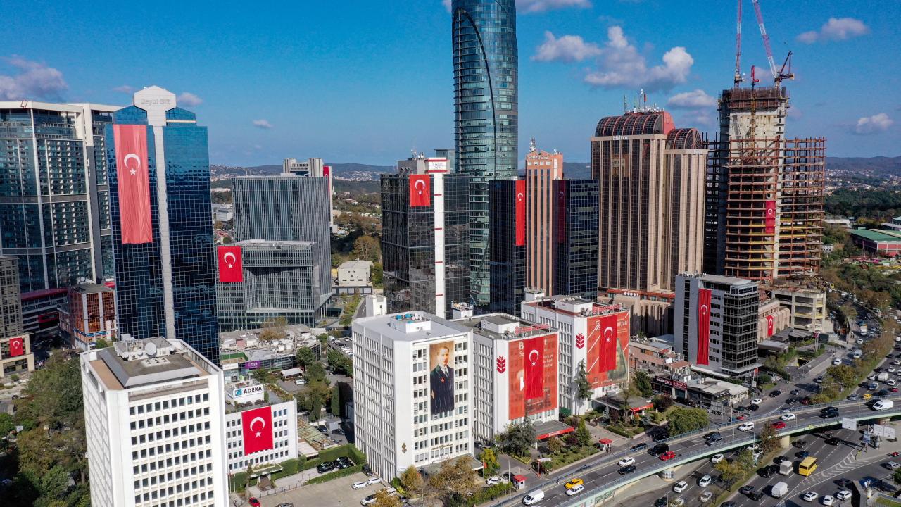 Gökdelenler Türk bayraklarıyla donatıldı TRT Haber Foto Galeri