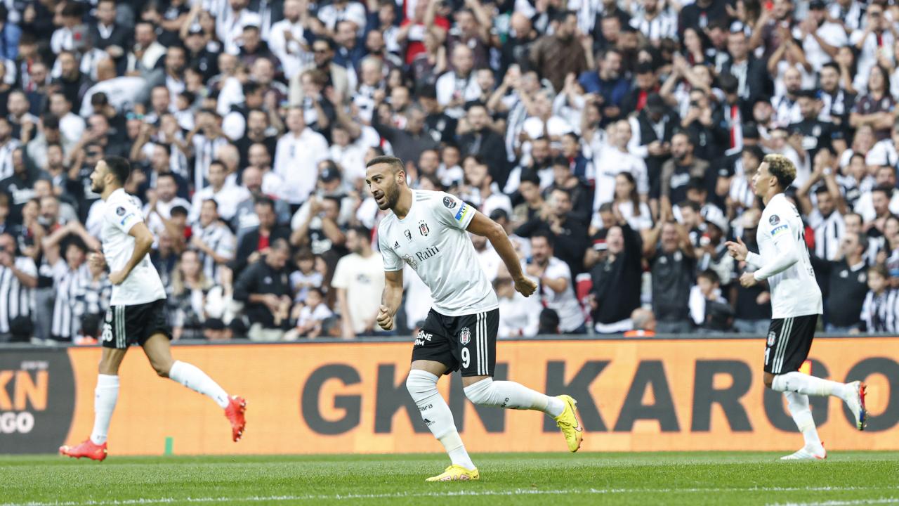 Cenk Tosun ilk 11`e golle döndü
