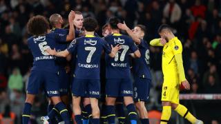 Fenerbahçe farklı kazandı