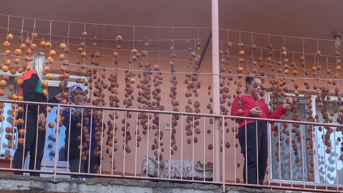 "Her evin balkonunda kurutulmuş hurma görebilirsiniz"