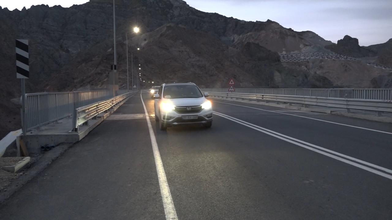 "3 viyadük trafiğe açıldı"