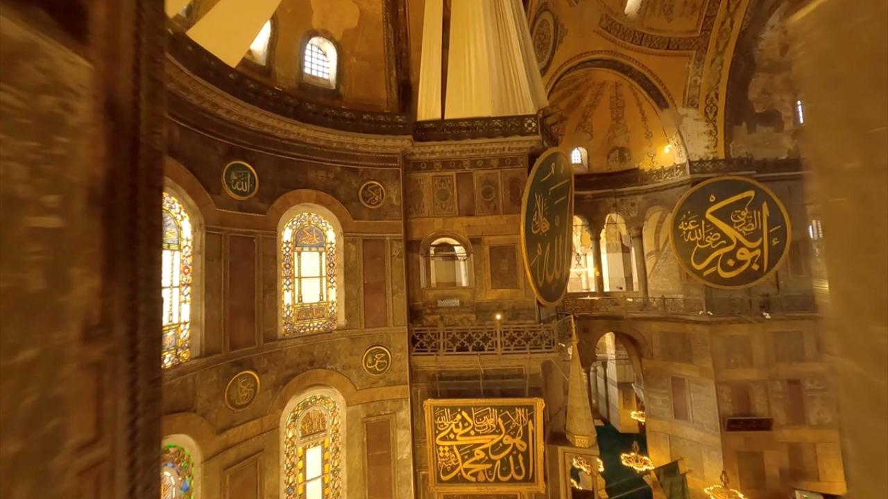 "Osmanlı büyük bir saygıyla bu yapıyı kucaklamış"